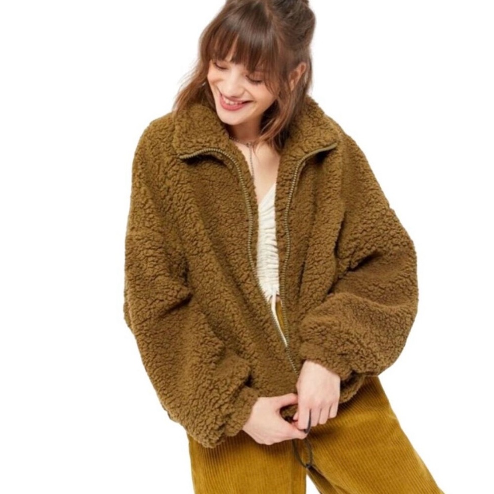 Like new, worn once Urban Outfitters teddy jacket. Super cozy!!